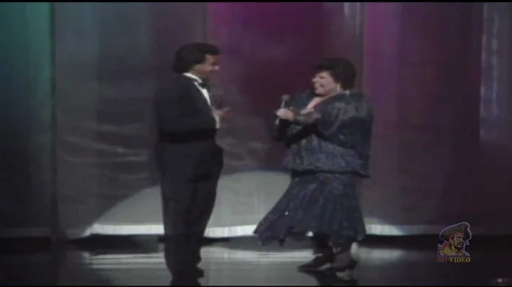 Johnny Mathis & Patti Austin - Too Much, Too Littl...