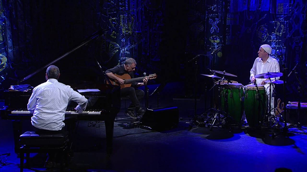 Watch Hernán Ríos e Facundo Guevara | Allioell (H. Ríos) | Instrumental Sesc Brasil on YouTube Watch Hernán Ríos e Facundo Guevara | Allioell (H. Ríos) | Instrumental Sesc Brasil on YouTube
