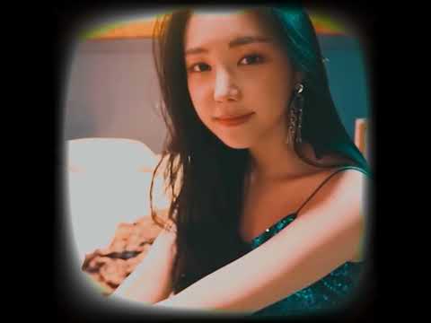If Son Naeun (손나은) from Apink (에이핑크) is an indie music video