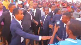 Khayre Oo Gaslkacyo Ta År Khayre Ii Geeyaa Kadhacday