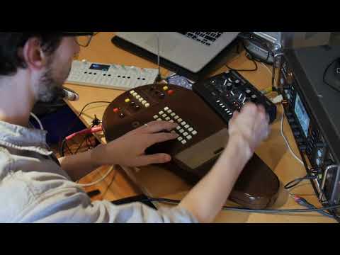 Don't Wake the Neighbours #4 - Dychweliad yr Afr