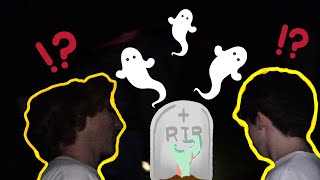 We explored a haunted cemetery !