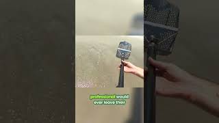 Metal Detecting Secrets: Pro vs. Amateur on the Beach #shorts