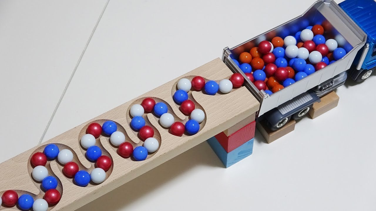 Marble Run Race ☆ Extreme Truck & Ambulance Race | HABA Slope