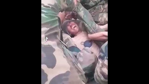 Ворух Хочаи Аъло в  тело солдат 6 пуля от А .Калаш стреляли