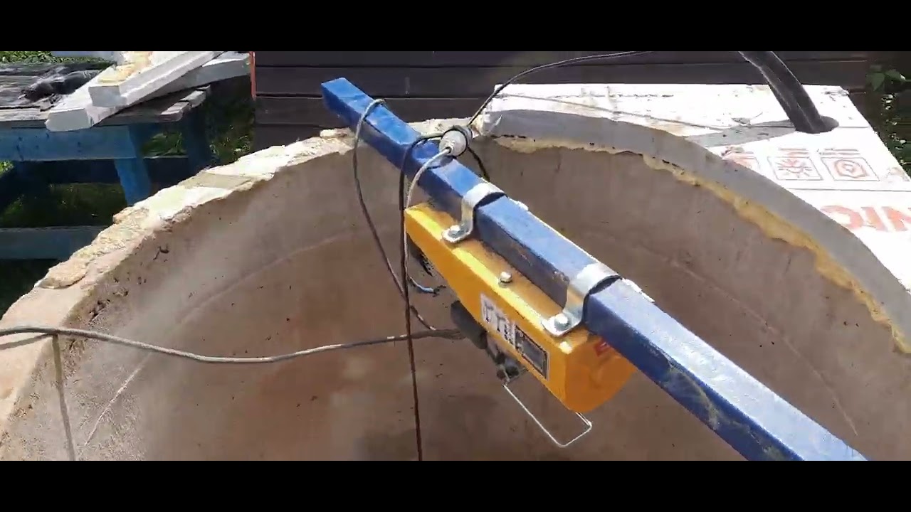 Как почистить колодец - YouTube