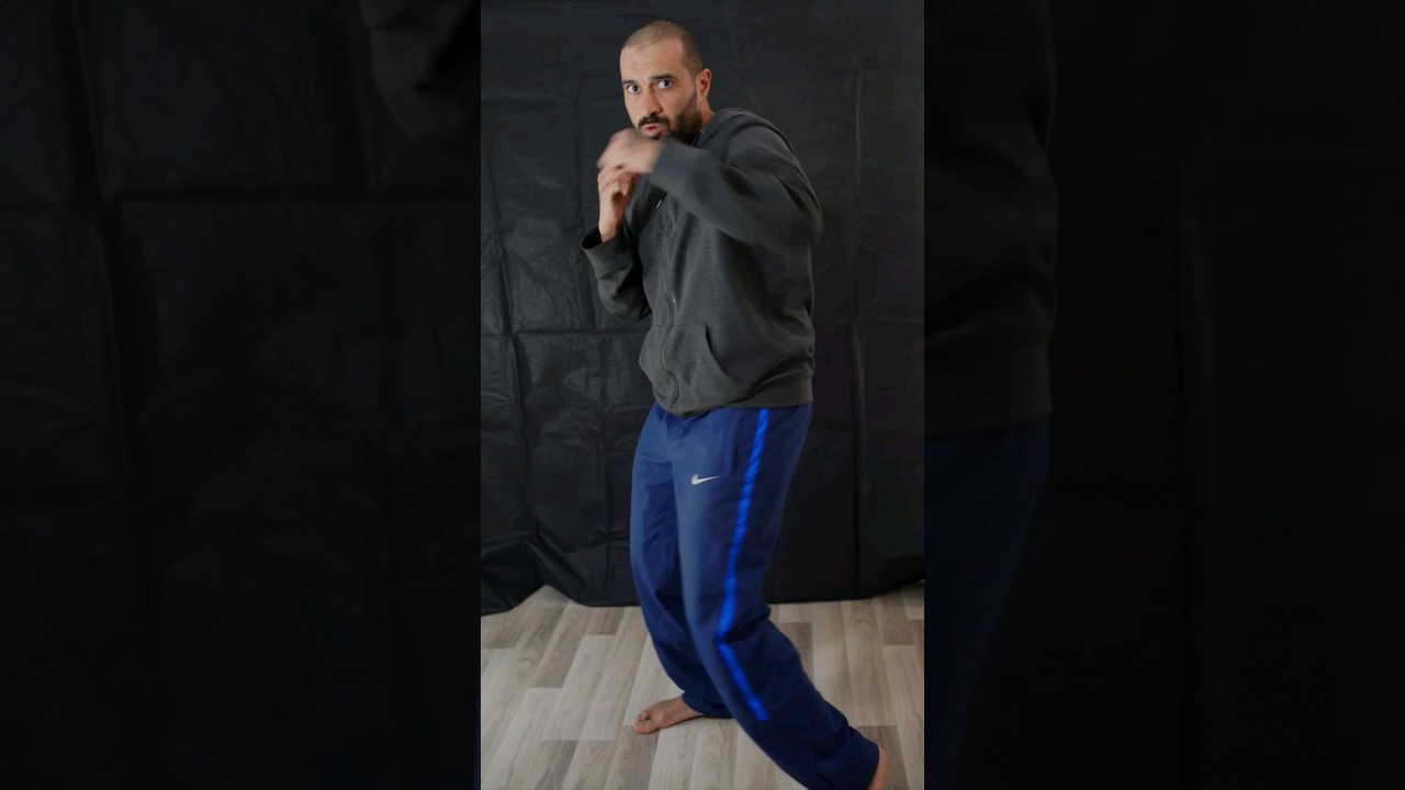 boxing tip of the day diffrence in uppercuts and hooks (hip rotation)