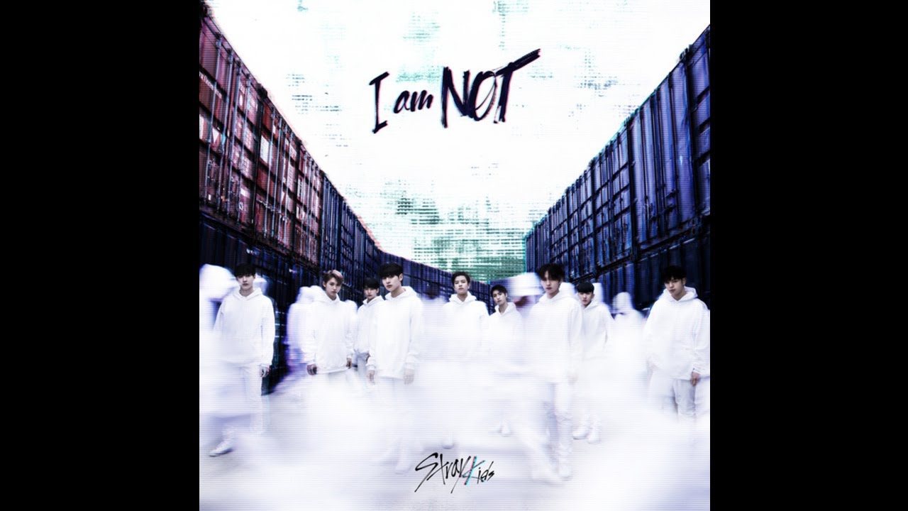 Stray Kids (스트레이 키즈) - ROCK (돌) [I am NOT] - YouTube