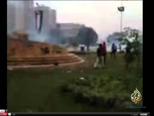 شاهد عيان الشرطة اطلقت قنابل الغاز دون سابق انذار