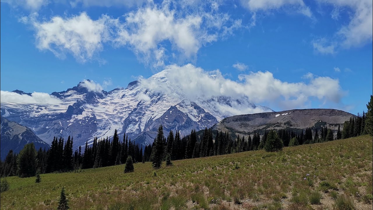 Let’s go hiking Mt Rainier National Park, Sunrise, Mt Fremont Lookout