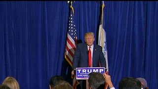 Trump boots Univision anchor from presser, defends Kelly criticism