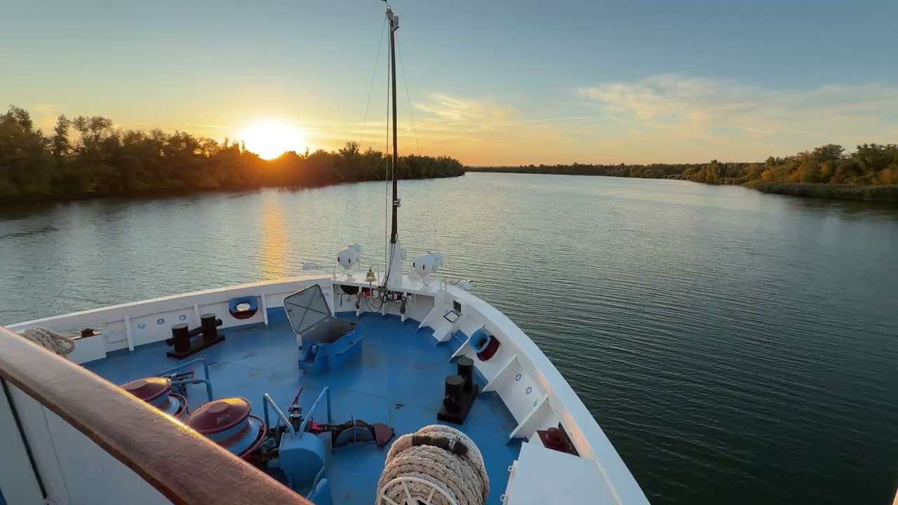 Relaxing boat ride. Meditative cruise 4K ASMR