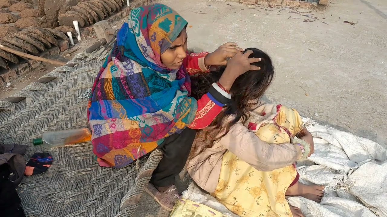 Samreen nitpicking in long hair / nitpicking India 