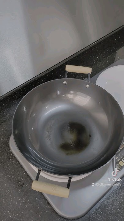 seasoning-la-gourmet-nitrigan-light-cast-iron-wok-youtube