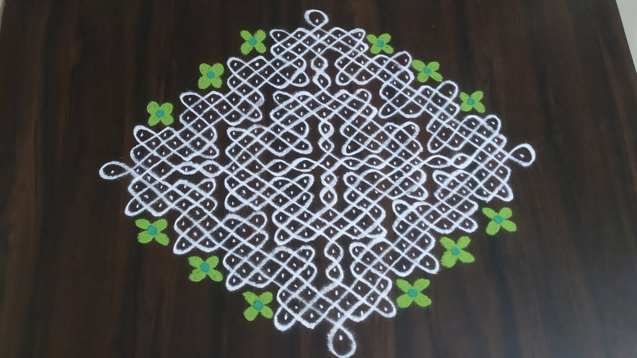 Melikala Muggulu ll Margazhi Kolam ll Big Rangoli ll Sikku Kolam ll Rangoli with 19x1 Dots