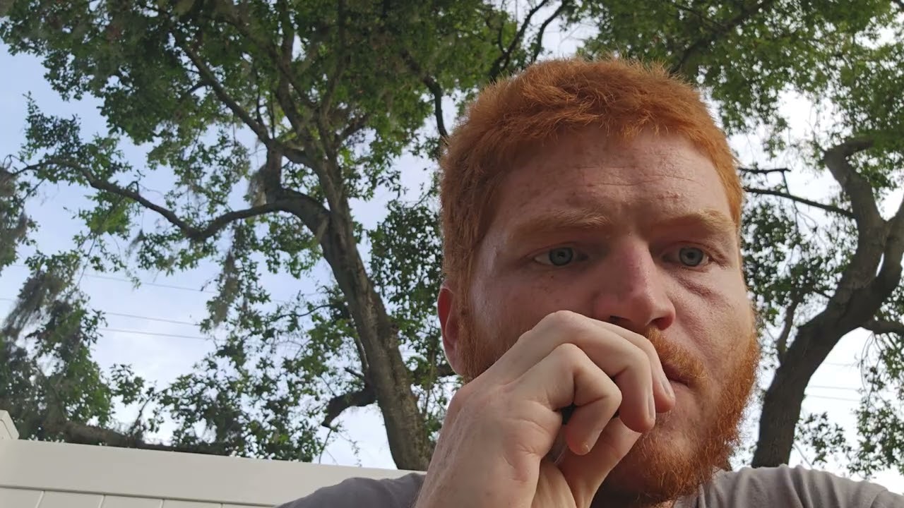 Sativa during the evening! Chill 😎 smoke with a sativa vape.