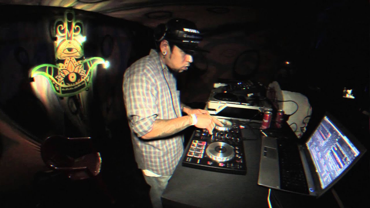 Dj Seity  ‎UNDERGROUND CLUB - WARM UP OFICIAL ALIEN TRIP 11 ANOS