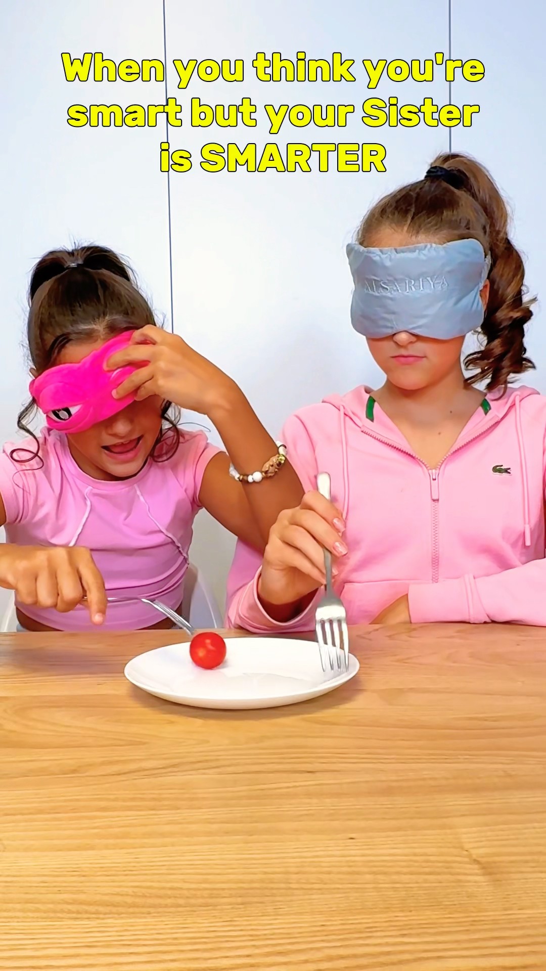 Who caught the tomato? ??? @_miss_tais_