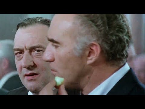 Mado (Claude Sautet) - Julien Guiomard / Michel Piccoli