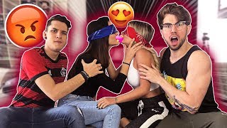 Kiss Challenge De Casal Ft. Thai E Biel Carlos Santana