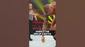 Randy Orton Dislocates His Shoulder And Changes The Finish To His Match