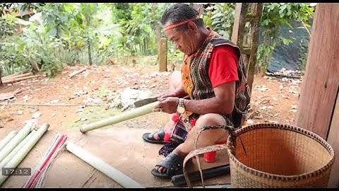 Bản sắc văn hóa dân tộc S