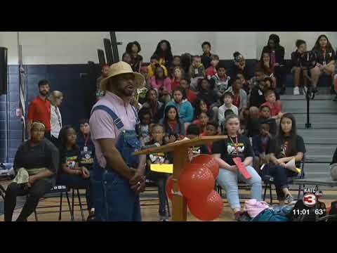 Carencro Middle School students celebrate African American history