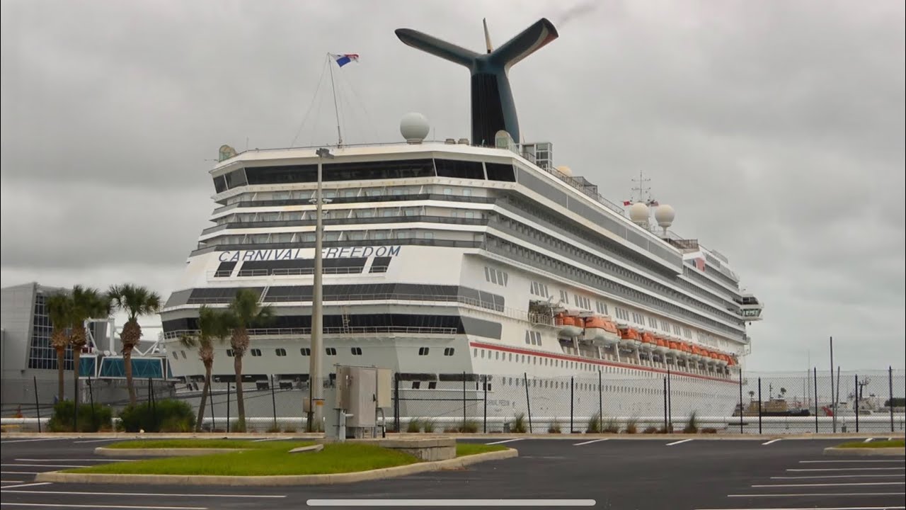 carnival freedom cruise terminal port canaveral