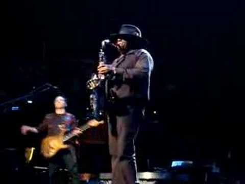 Clarence Clemons "Jungleland" solo (Milwaukee 3/17/08)