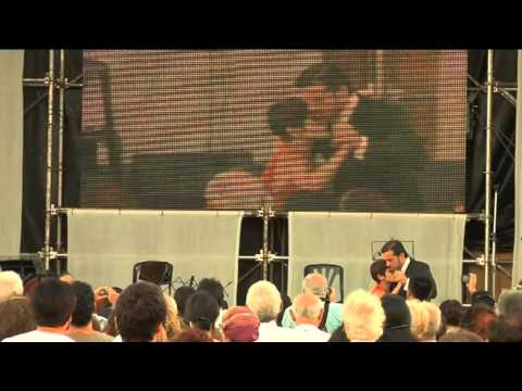 Aurora Lubiz y Luciano Bastos en La Boca