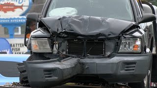 Teen girl killed after car crashes into 3 people on Dixie Highway, police say