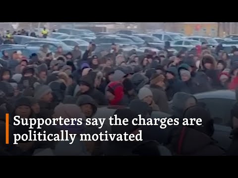 Thousands Rally To Support Russian Activist Charged With Inciting Ethnic Hatred