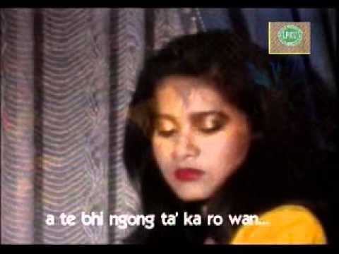 LAGU MADURA - NYANDHENG TARESNA (rita yulhardini).flv