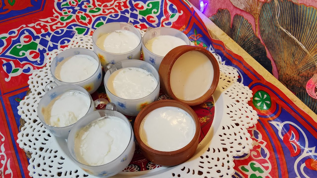 طريقة عمل الزبادي البيتي الكريمي لسحور رمضان | طعم أحلى من الجاهز وبمكونين بس!
