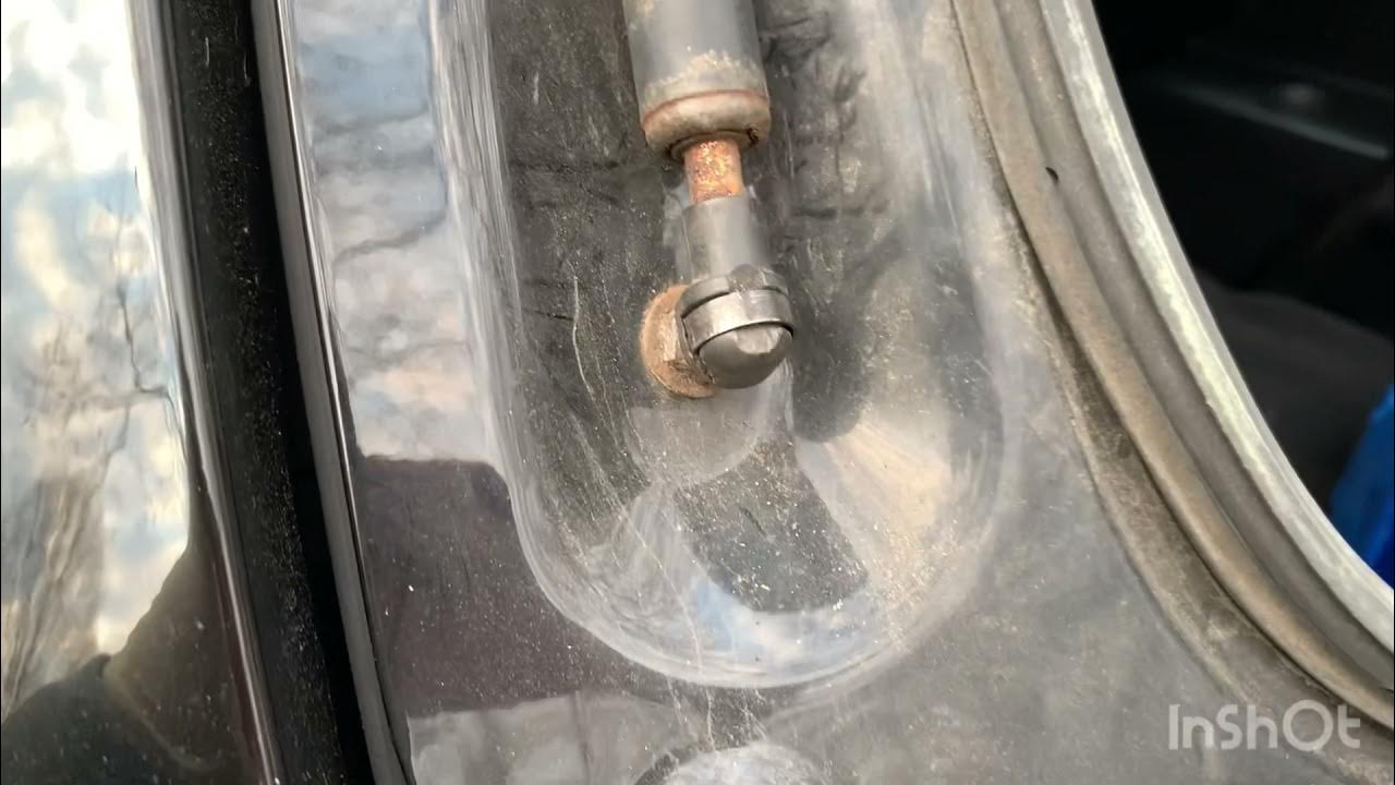 Fixing 2008-2013 Toyota Highlander stuck rear hatch window - YouTube