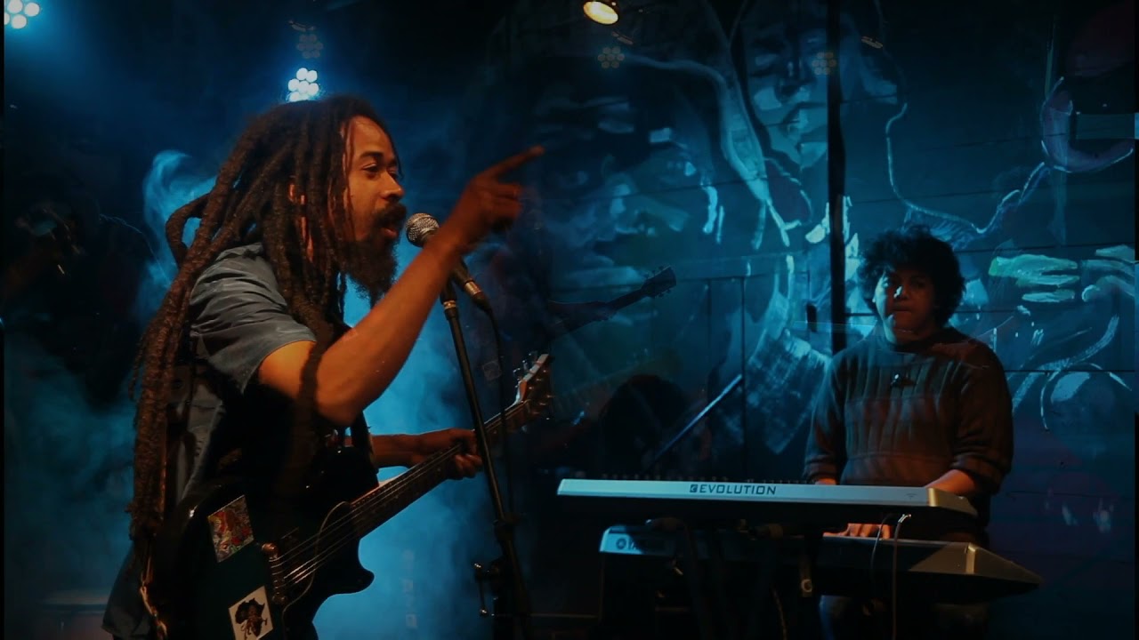 Sarotra Ny Lalana Makany Amin'ny Zion _ live Jah Roots Malagasy Revolution aka MADDY ROOTS