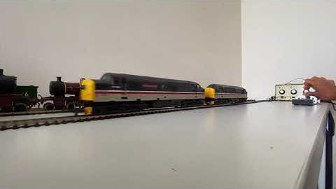 Lima Class 37 twin pack