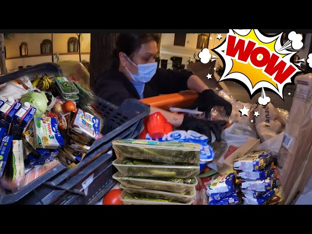 NAKAUNA SI KAKALKAL SA BASURA NAKUHA ANG NAKA KAHON NA JACKPOT | jezvlog dumpster diving class=