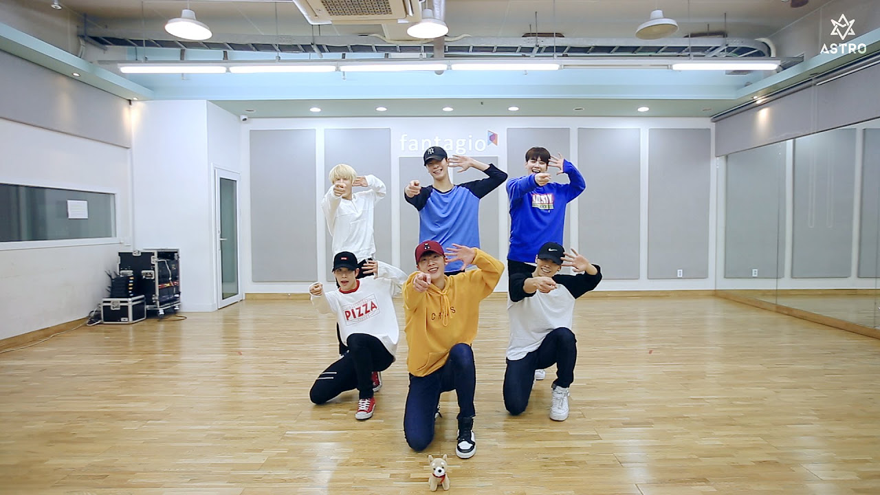 ASTRO    HIDESEEK DANCE PRACTICE