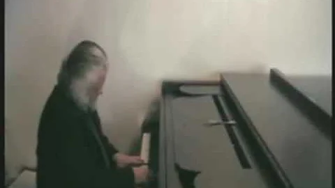 David Ruddock Plays 'Prelude In B Minor' By Chopin.
