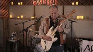Awesome Jimmie Vaughan video recorded at Arlyn Studios Austin playing Custom Grammatico Kingsville