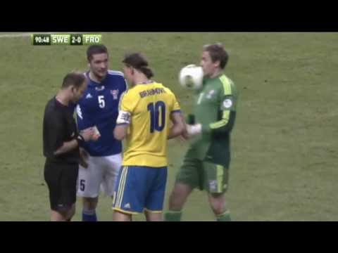 ibrahimovic-throws-ball-at-keeper's-face