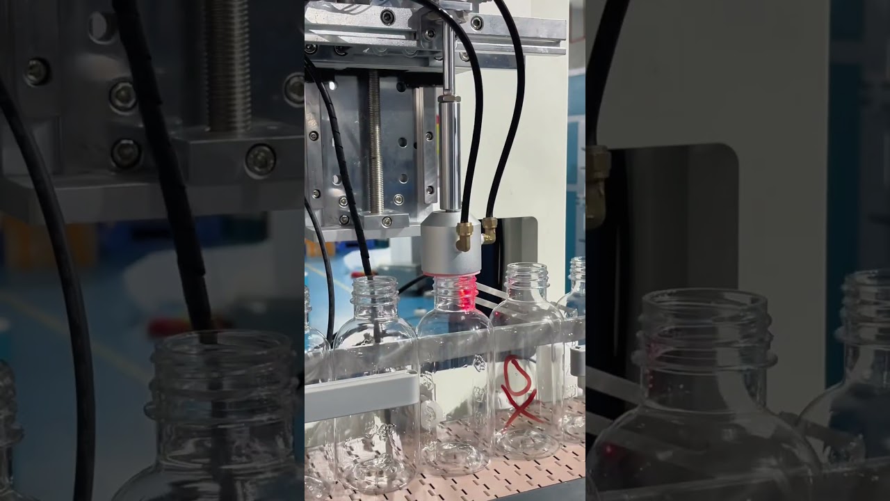 The accuracy of the leak detection machine is 0.1mm 