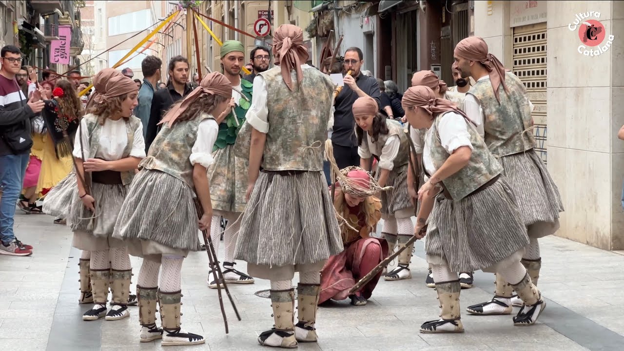 Cercavila de les festes de l'Arbre de Maig de Reus 2025