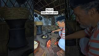 Masak saat hujan petir #shorts