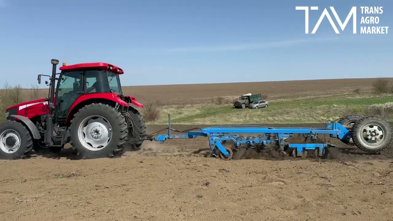 YT様 YTO NLX 1404 tractor working with a cultivator in Vinnytsia region