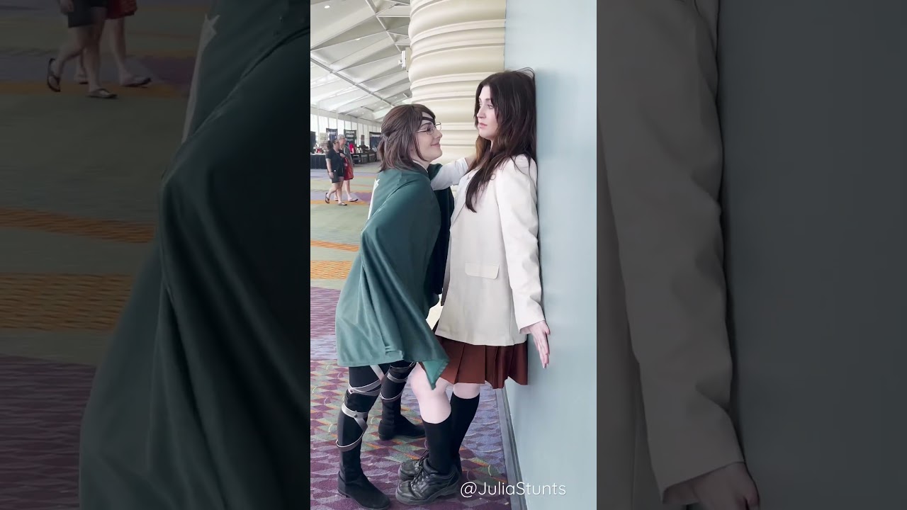 Hange x Pieck #anime #manga #cosplay #aot #attackontitan #shingekinokyojin #hangezoe #pieck #kabedon