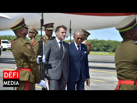 Visite du président Macron : L’avion présidentiel, un Airbus A330, foule le sol mauricien