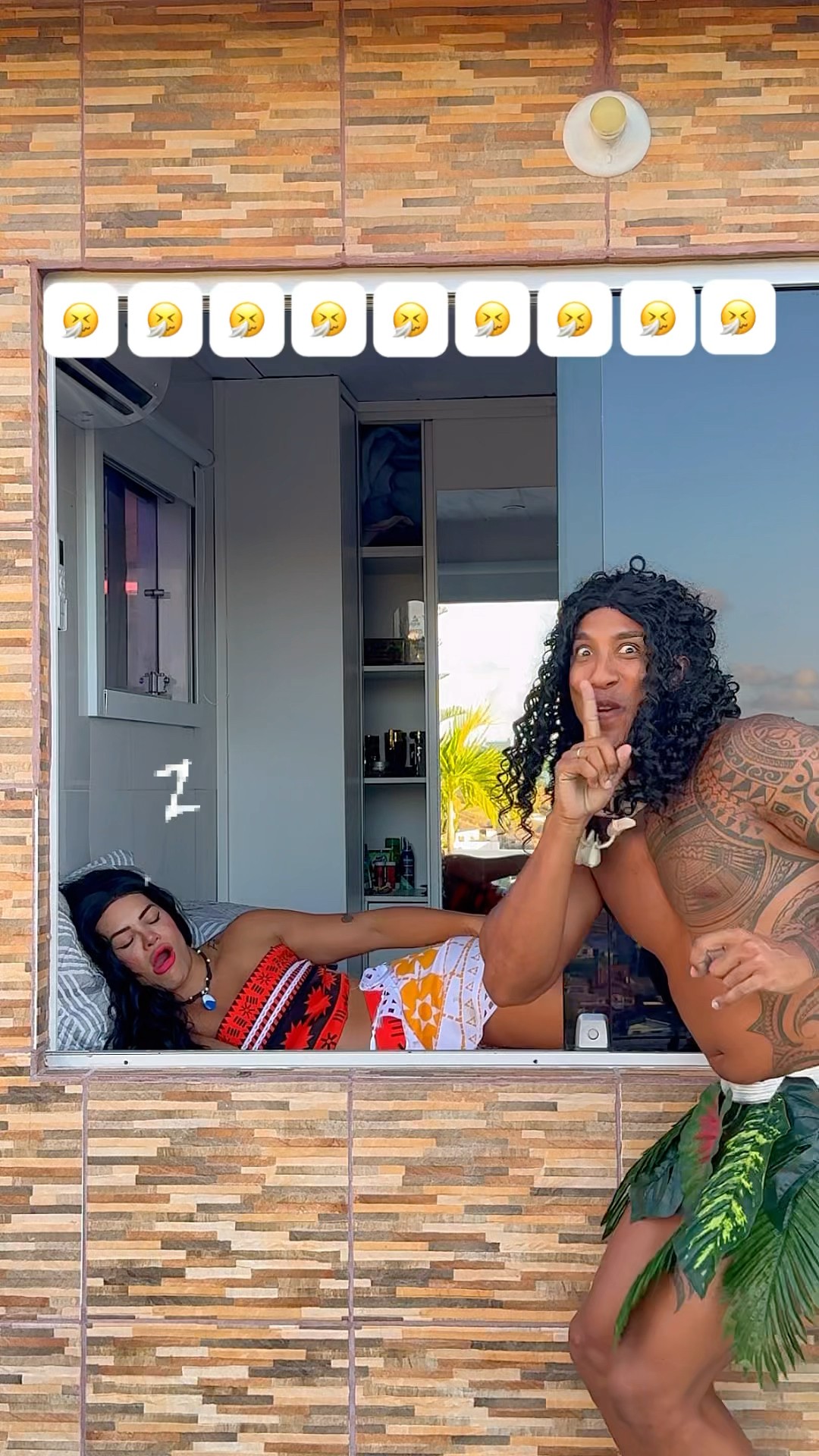 Quem aí DORME assim???​⁠@mayca.brasil #challenge #funnymemes #moana #funny #short