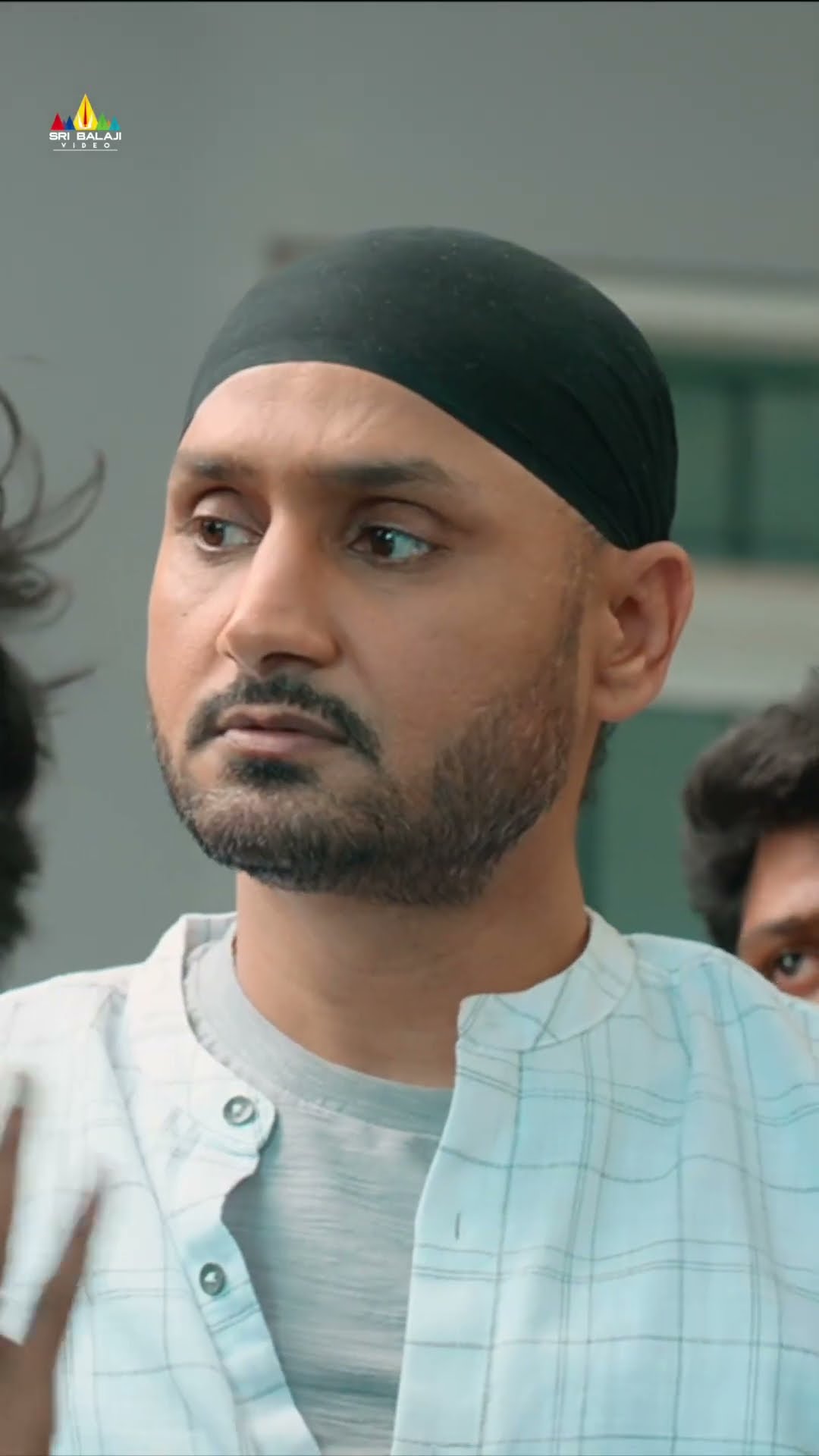 Harbhajan Singh beats Satish | #friendship | #action | #ytshorts | #youtubeshorts | #sribalajivideo